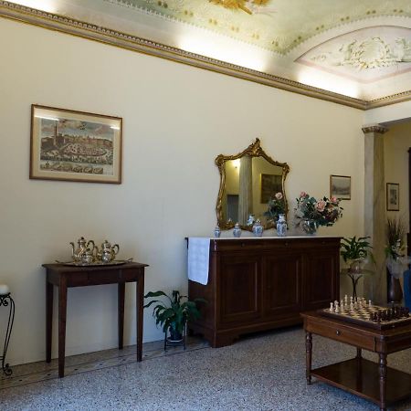 Residenza D'Epoca " Il Campo" By Francigenaapartments Siena Bagian luar foto