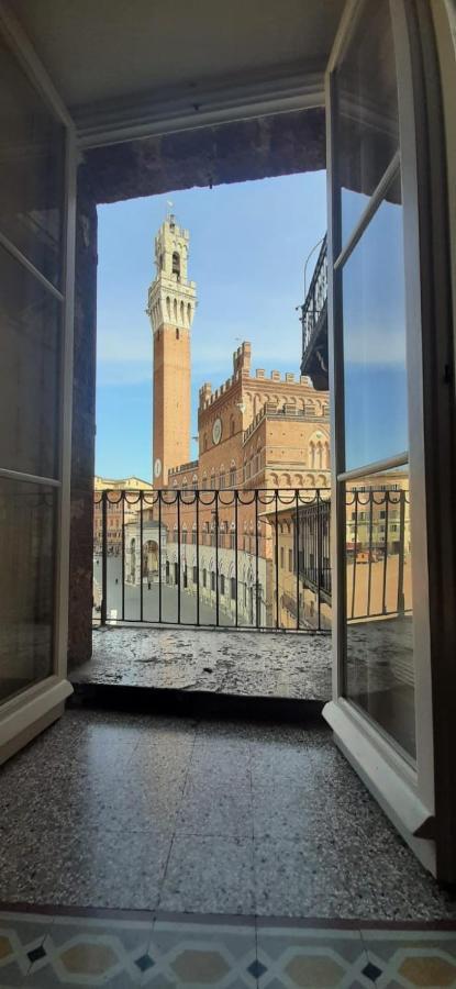 Residenza D'Epoca " Il Campo" By Francigenaapartments Siena Bagian luar foto