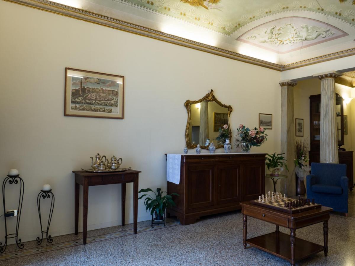 Residenza D'Epoca " Il Campo" By Francigenaapartments Siena Bagian luar foto