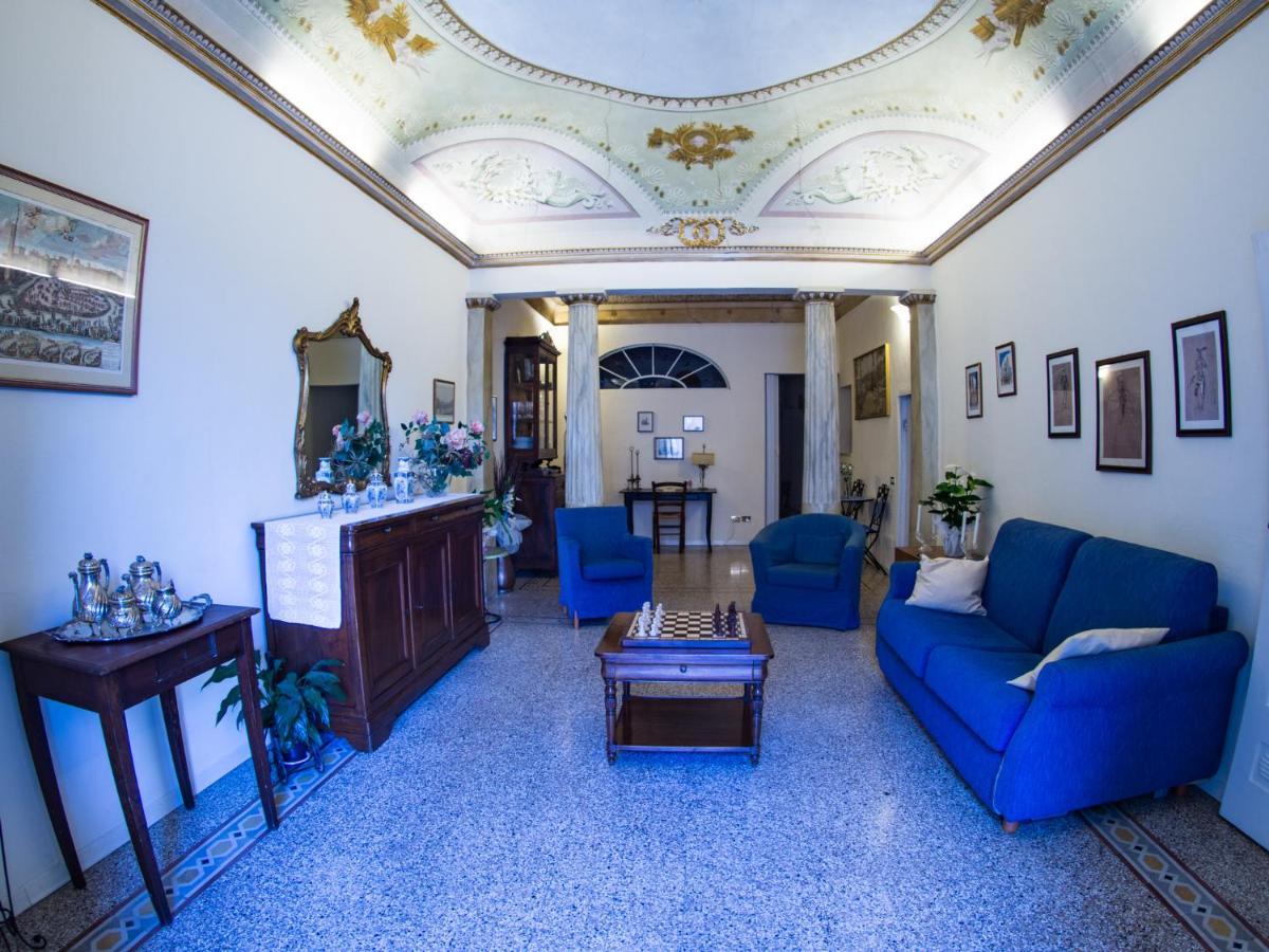 Residenza D'Epoca " Il Campo" By Francigenaapartments Siena Bagian luar foto