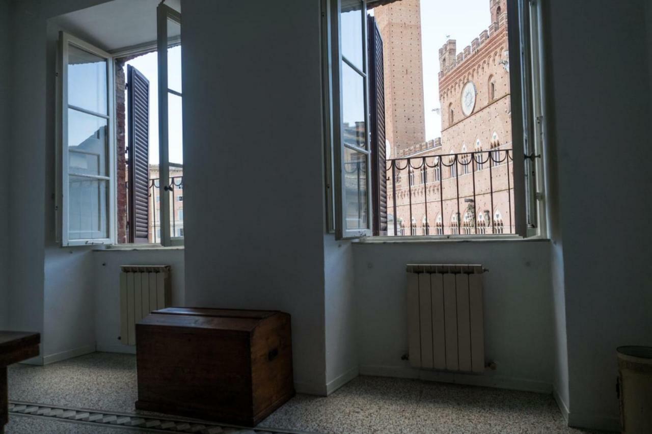 Residenza D'Epoca " Il Campo" By Francigenaapartments Siena Bagian luar foto