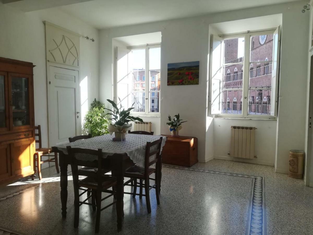 Residenza D'Epoca " Il Campo" By Francigenaapartments Siena Bagian luar foto