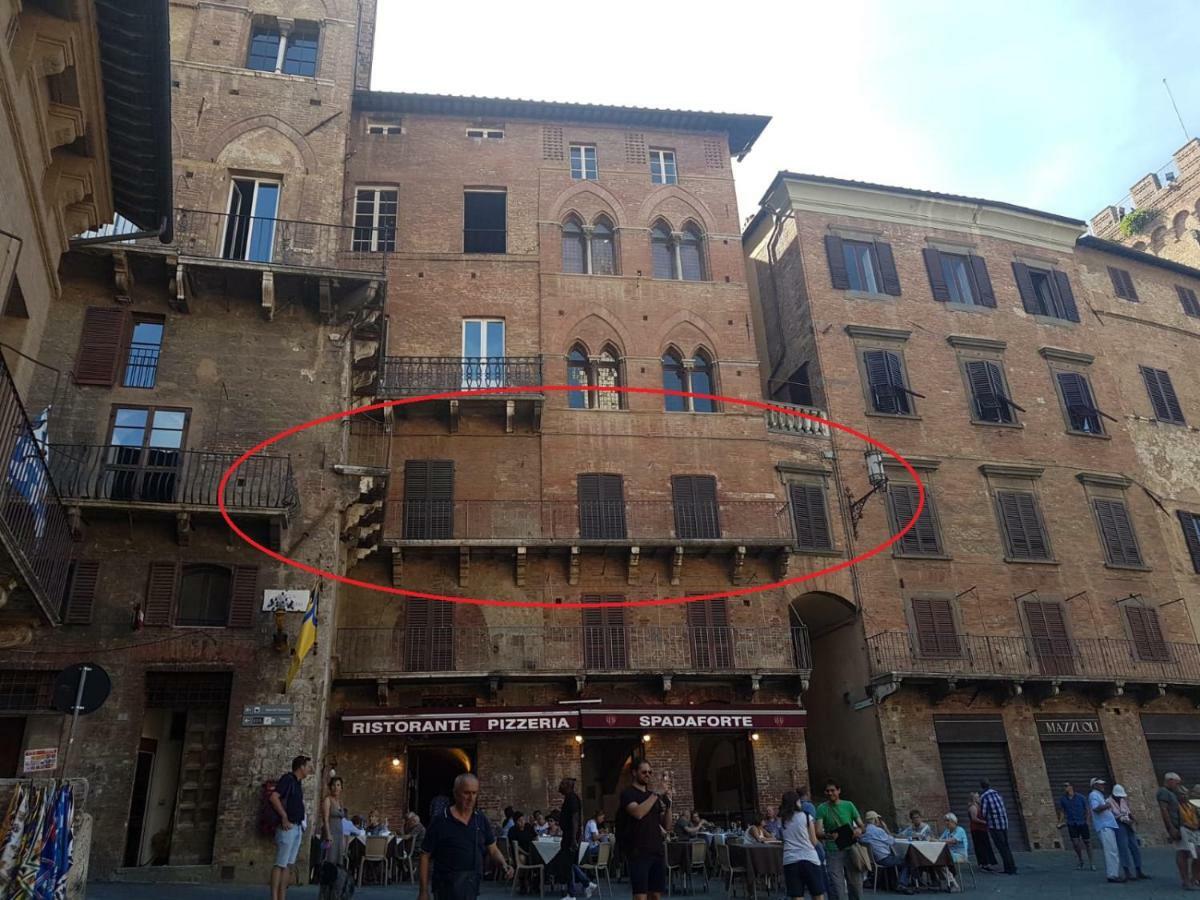 Residenza D'Epoca " Il Campo" By Francigenaapartments Siena Bagian luar foto